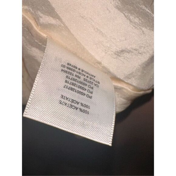 GREAT CONDITION Aritzia Babaton Everly Camisole Size XS Silky Satin V-Neck - Picture 6 of 7